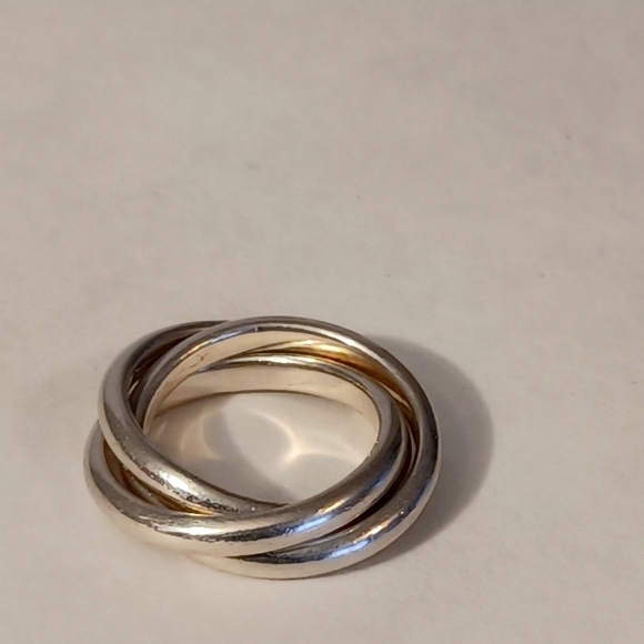 Tiffany and Co. Triple Rolling Sterling Ring Band - Picture 4 of 5
